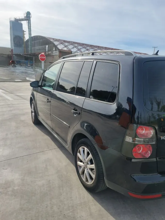 Volkswagen Touran 2010