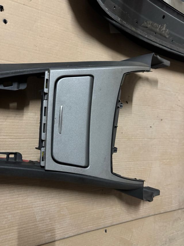 Apoyabrazos BMW Serie 1 E87 E81