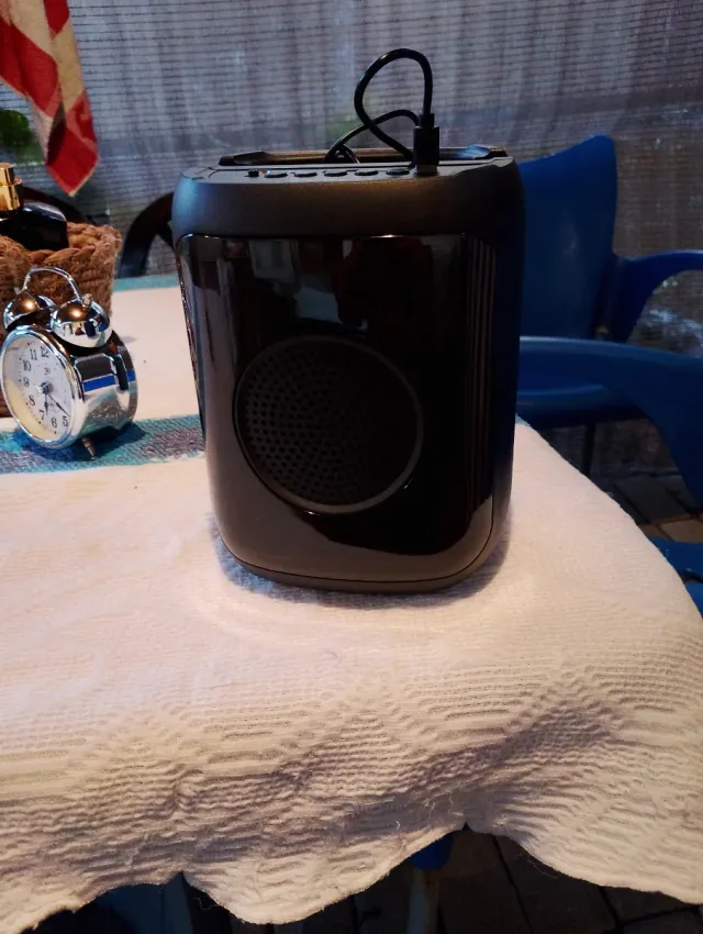 Altavoz Bluetooth Negro todo mi perfil.30e