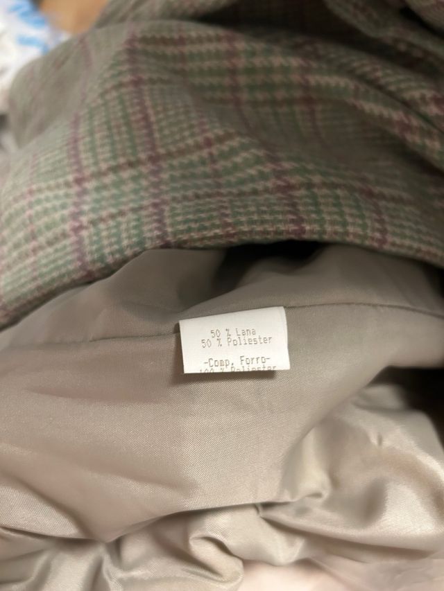 Traje de chaqueta y falda cuadros