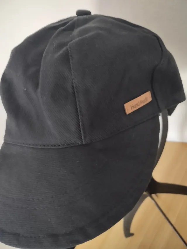 Lote 2 gorros visera negro y beige