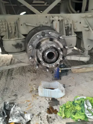 Mecanico  de camiones y maquinaria, autonomo