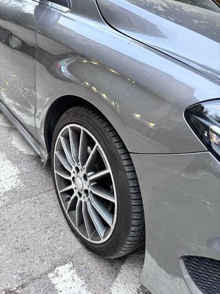 Mercedes-Benz Clase B200 AMG