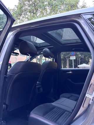 Mercedes-Benz Clase B200 AMG