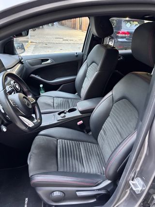 Mercedes-Benz Clase B200 AMG