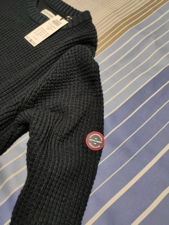 Jersey Jack and Jones Azul Oscuro. Nuevo. Talla M