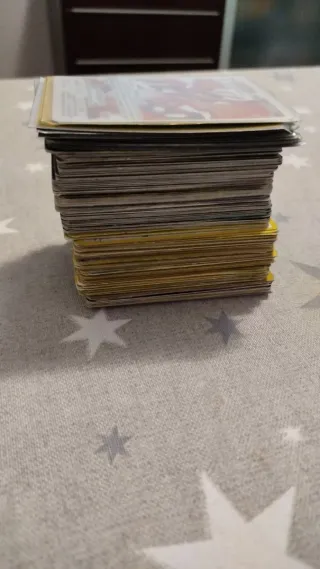 Pacchetto di carte Pokémon vario