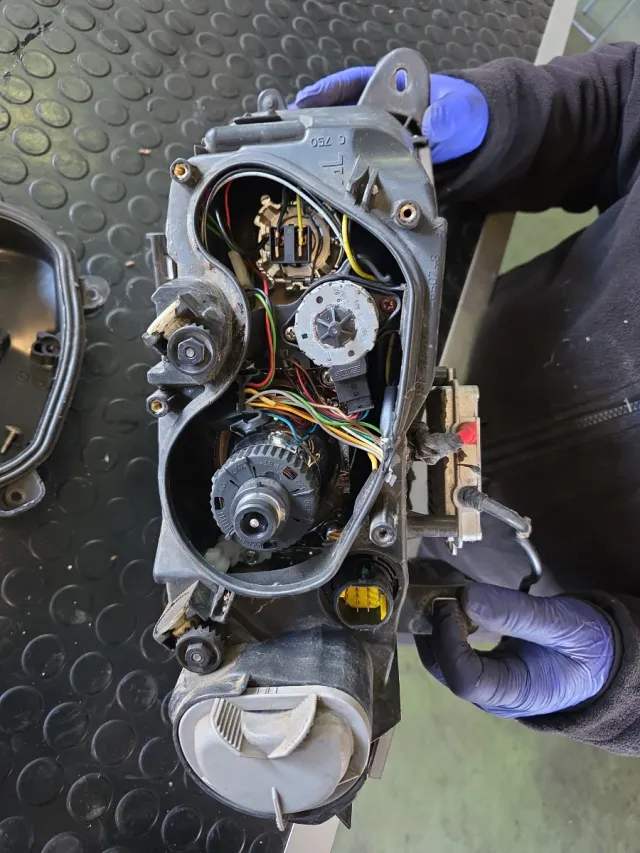 Despiece Alfa Romeo GT 2.0 Gasolina