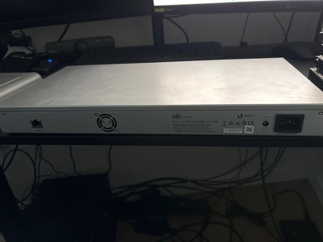 Switch Unifi US-24 Ubiquiti