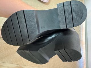 Zapatos de cordones negros