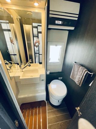 Autocaravana perfilada Roller Team Kronos 294TL