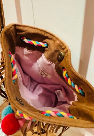 Bolso niña flecos y pompones