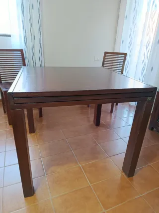 Mesa Banak Importa extensible + 4 sillas