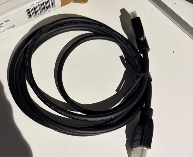 Cable HDMI Amazon Basics 1.8m 4K Negro