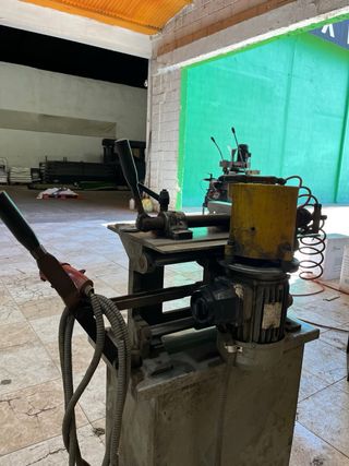 Punzonadora/ Fresadora para Aluminio - Calenzano M