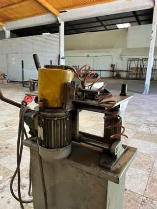 Punzonadora/ Fresadora para Aluminio - Calenzano M