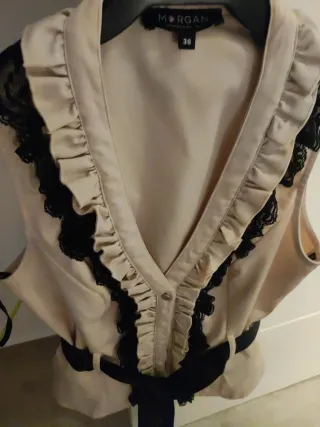 Morgan Top sin mangas volantes talla M