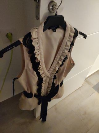 Morgan Top sin mangas volantes talla M