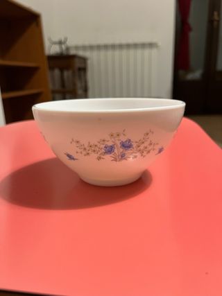 Ciotola in porcellana con fiori