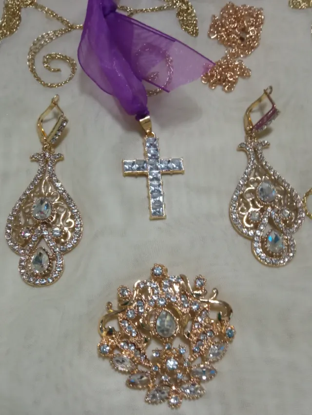 Precioso aderezo fallera o huertana, oro, nuevo