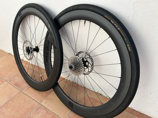 Ruedas Novatec Carbon.