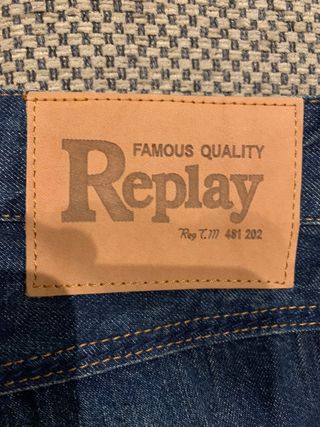 Pantalón vaquero tiro bajo