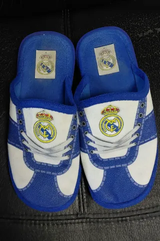 Zapatillas Real Madrid Azul y Blanco para niños