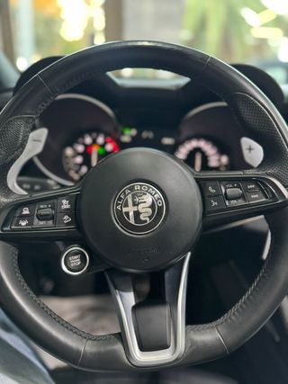 Alfa Romeo Stelvio 2.0 Gasolina 206kW (280CV) Veloce Q4