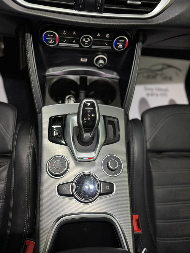 Alfa Romeo Stelvio 2.0 Gasolina 206kW (280CV) Veloce Q4