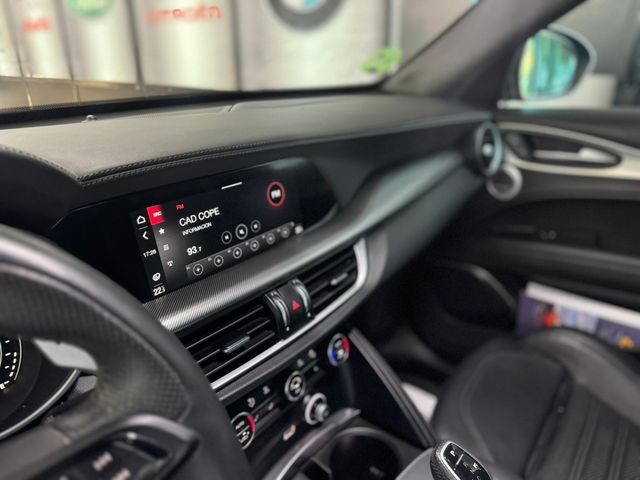Alfa Romeo Stelvio 2.0 Gasolina 206kW (280CV) Veloce Q4