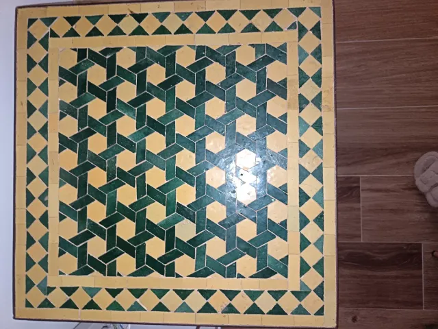 Mesa auxiliar hierro y cerámica