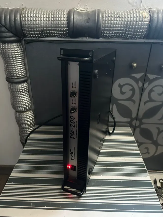 Amplificador Acoustic Control PW-200