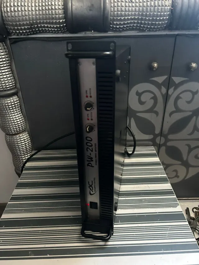 Amplificador Acoustic Control PW-200