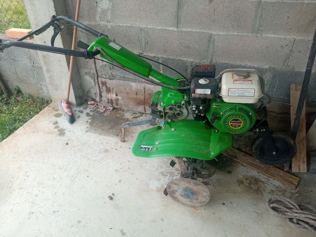 Motoazada poco uso.De esto no hago envios