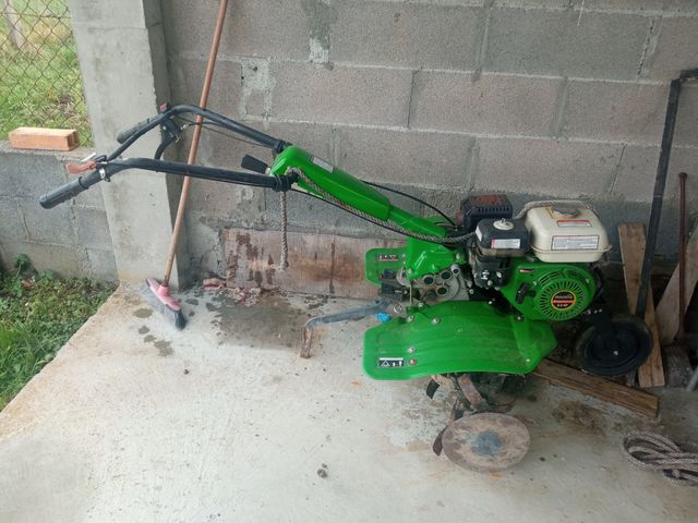 Motoazada poco uso.De esto no hago envios