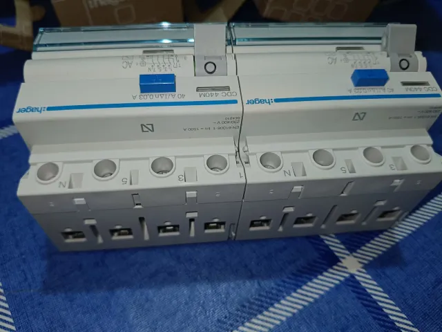 2 Interruptores Diferenciales Hager CDC440M