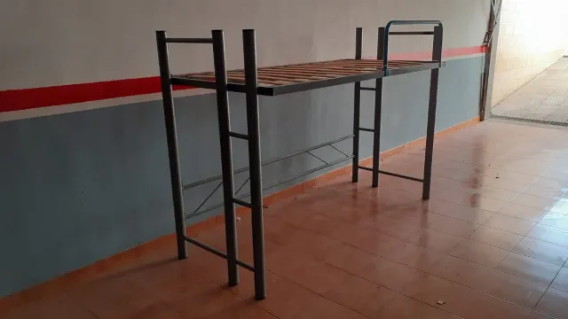 Estructura litera metálica cama de 90. desmontable