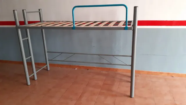 Estructura litera metálica cama de 90. desmontable