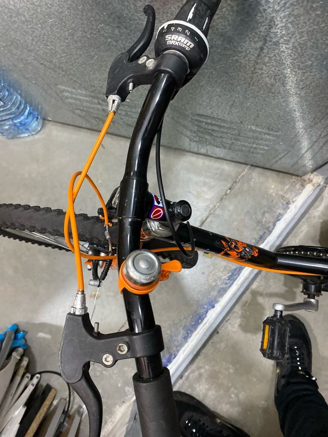 Bicicleta Infantil Btwin Negra y Naranja