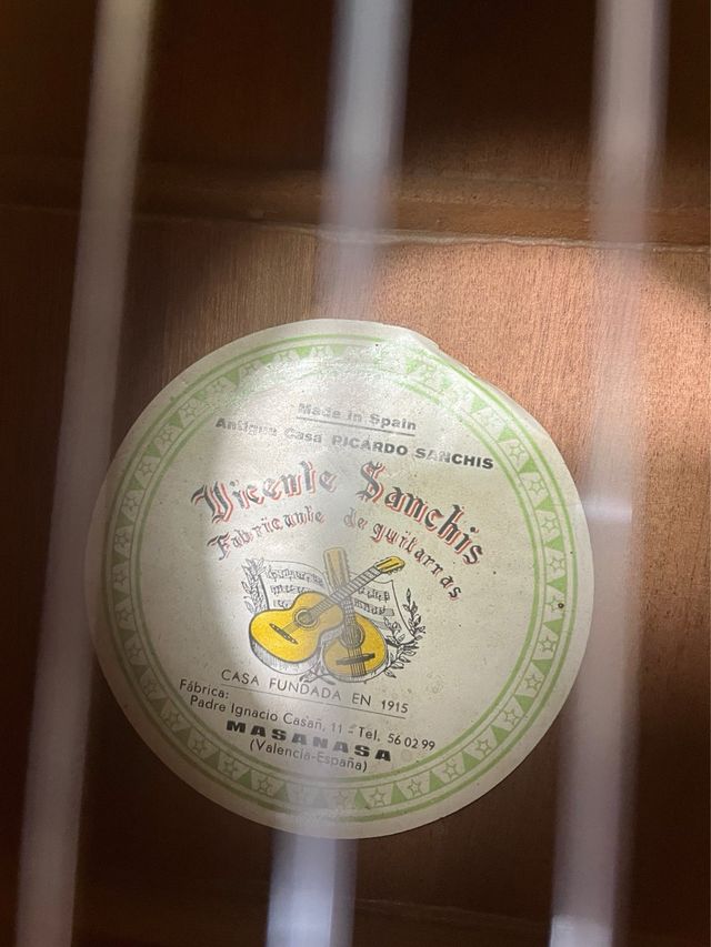 Chitarra classica con custodia di Vicente Sanchis