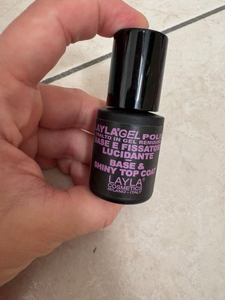 Set Manicure - mini macaron lamp e Layla Polish