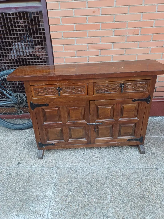 Mueble recibidor de madera
