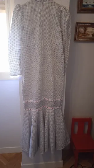 Vestido de chulapa lunares