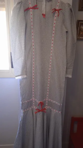 Vestido de chulapa lunares