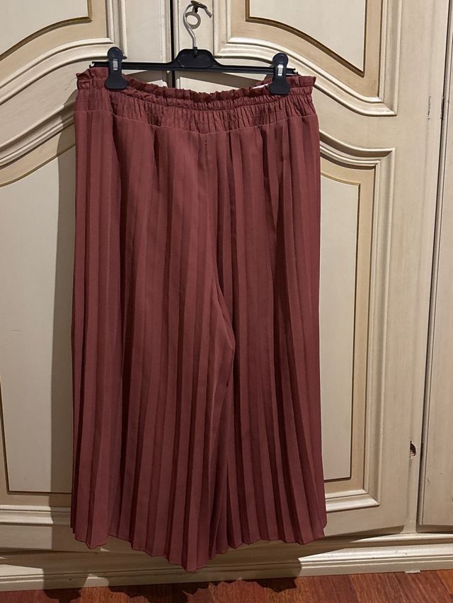 Gonna pantalone plissettata color mattone 