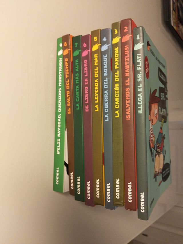 Lote de libros de Flat y sus amigos los monstruos