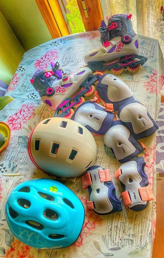 Patines, cascos y protecciones para patinar