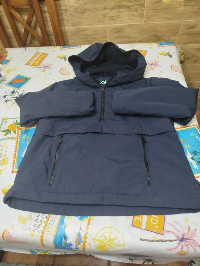 Chaqueta Zara niño impermeable talla 10