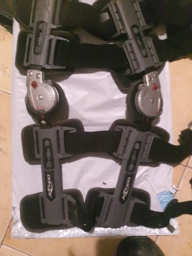 Rodillera Ortopédica Donjoy