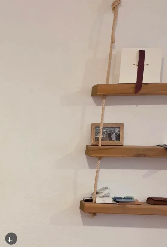 Estantería Hannun de madera y yute